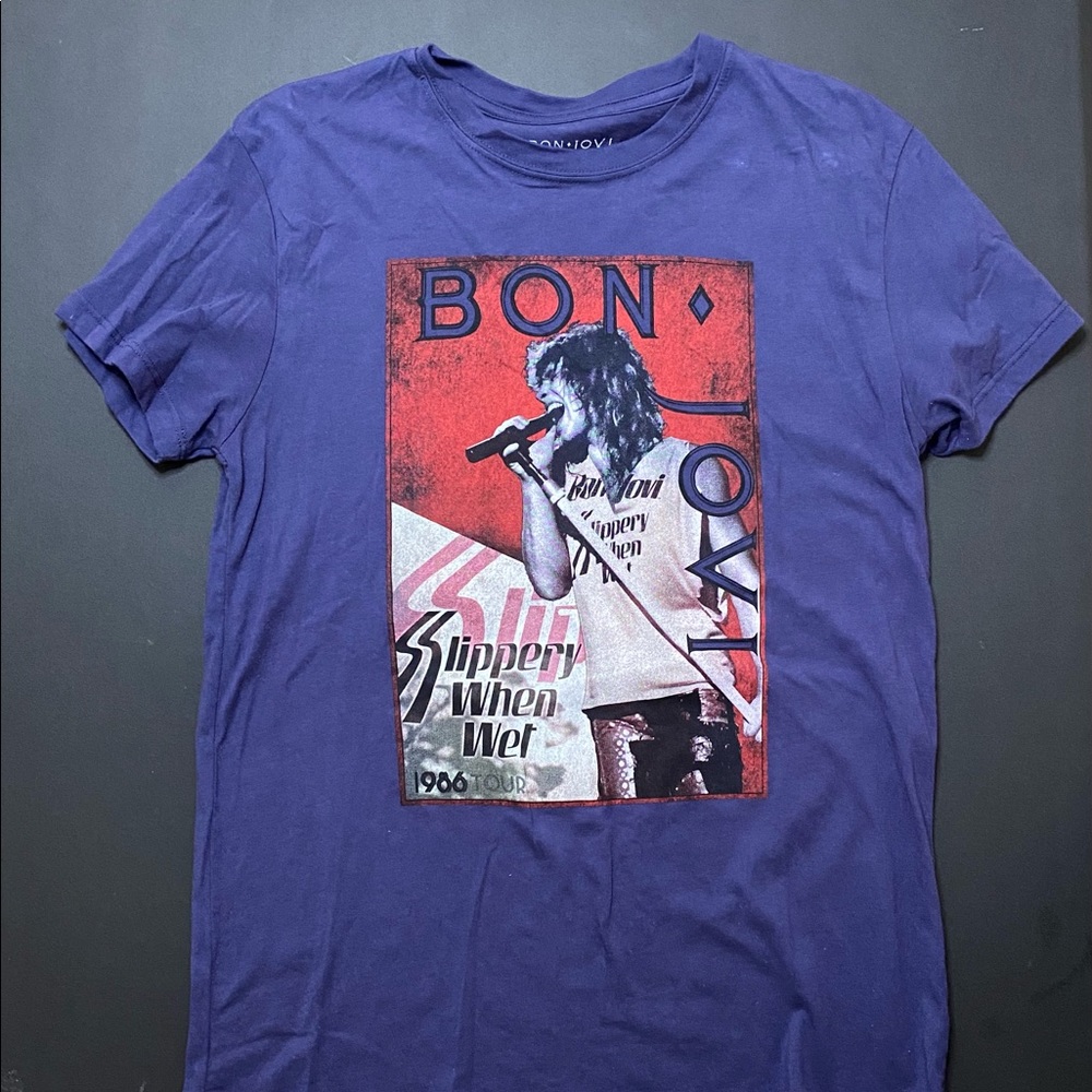 Graphic shirt
